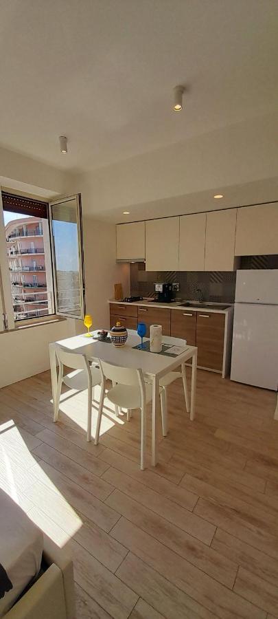 Barbara Classy Apartment 102 Syracuse Luaran gambar